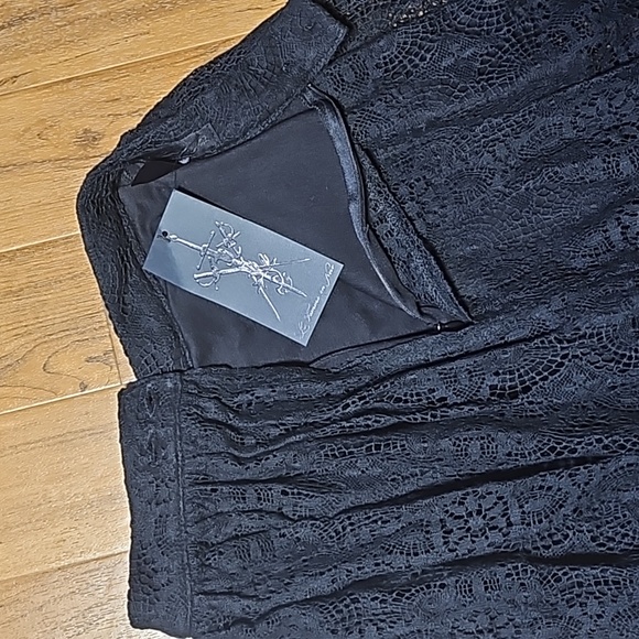 La Femme en Noir Southern Gothic Skirt PETITE - Picture 8 of 12